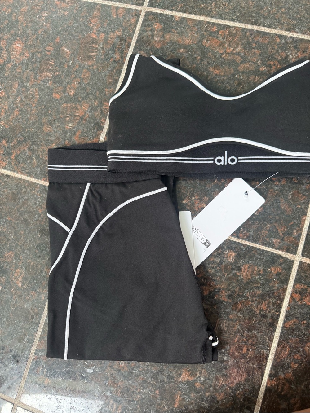 Alo Black Sports Bra & Shorts Set with White Piping